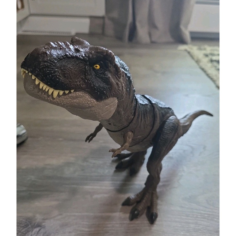 Jurassic World Dominion Thrash N Devour Tyrannosauros Rex 21" Sound Works